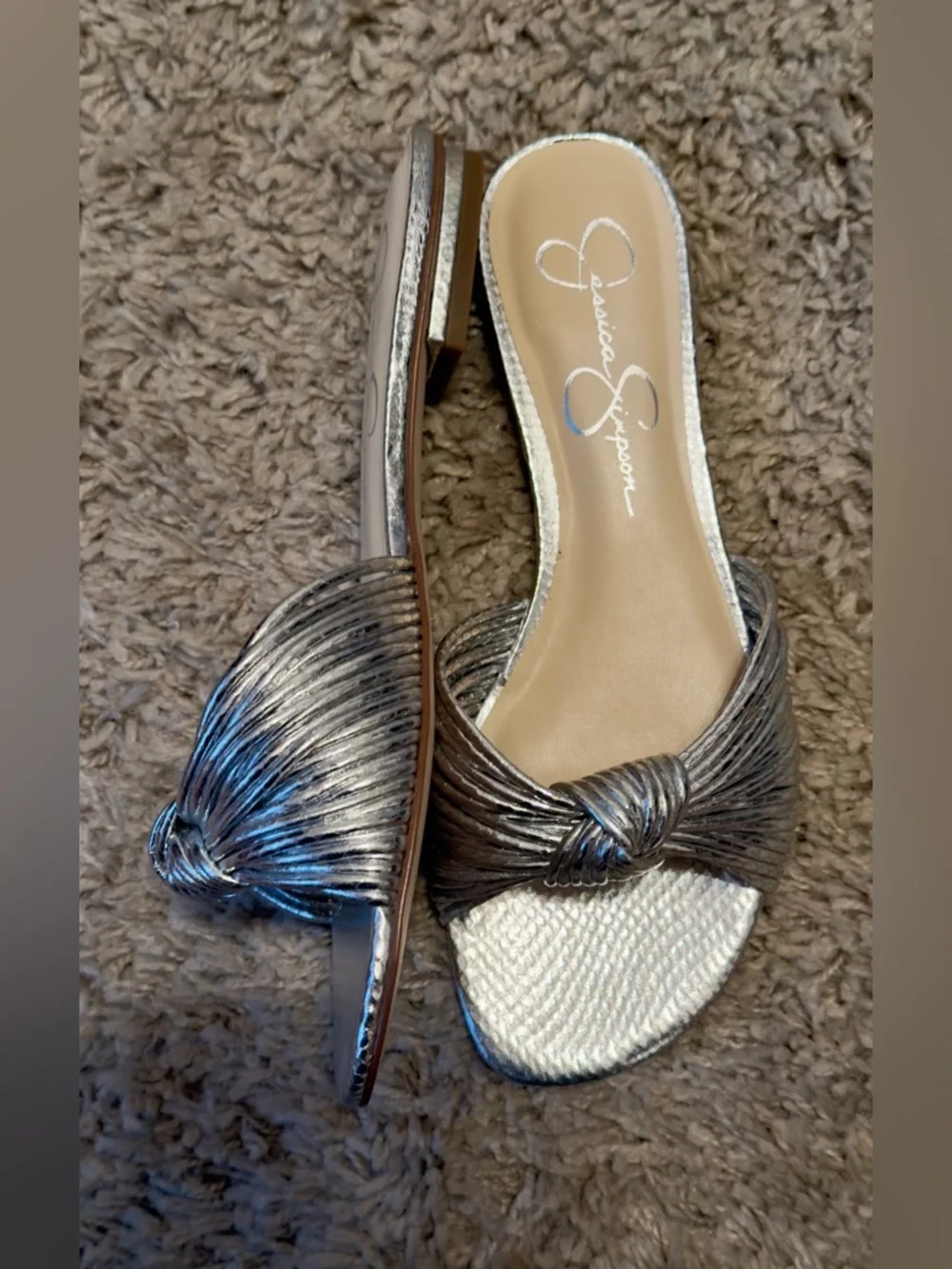JESSICA SIMPSON Dydra Silver Knot-Front Slide Sandals - Picture 7 of 15